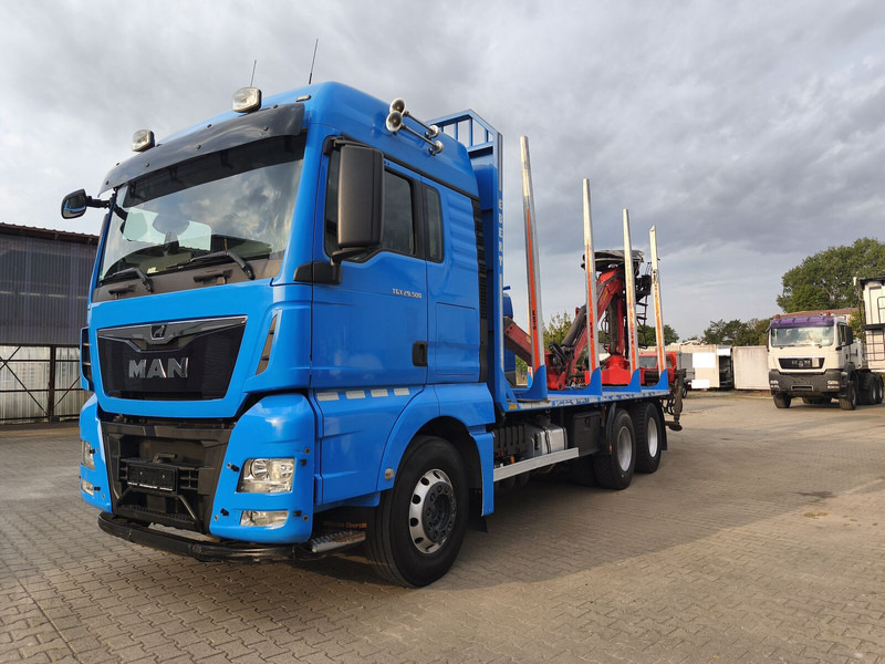 MAN TGX 26.500 Holz-LKW Euro6 6x4 Holztransporter m Palfinger (16) - משאית עץ, משאית מנוף: תמונה 1 MAN TGX 26.500 Holz-LKW Euro6 6x4 Holztransporter m Palfinger (16) - משאית עץ, משאית מנוף: תמונה 1