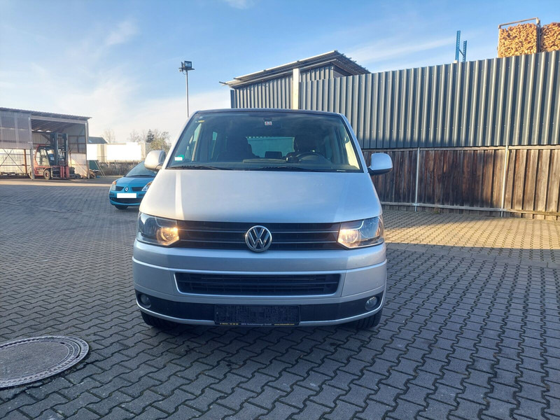 Volkswagen Transporter Multivan AHK Doppelklima Tisch Leder 7-Sitzer - מיניבוס, כלי רכב מסחרי לנוסעים: תמונה 3 Volkswagen Transporter Multivan AHK Doppelklima Tisch Leder 7-Sitzer - מיניבוס, כלי רכב מסחרי לנוסעים: תמונה 3