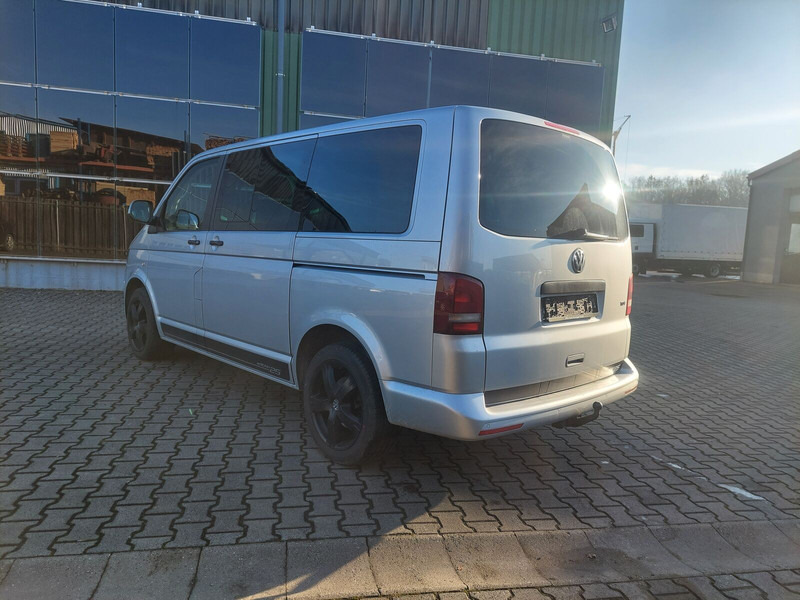 Volkswagen Transporter Multivan AHK Doppelklima Tisch Leder 7-Sitzer - מיניבוס, כלי רכב מסחרי לנוסעים: תמונה 5 Volkswagen Transporter Multivan AHK Doppelklima Tisch Leder 7-Sitzer - מיניבוס, כלי רכב מסחרי לנוסעים: תמונה 5