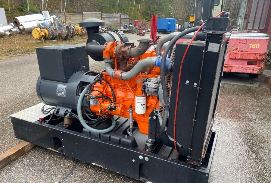 Diversen ECP34 2S4 - Iveco Engine,126kVA,New oils, filters, Mecc Alte ECP34 2S4 - ערכת גנרטורים: תמונה 2 Diversen ECP34 2S4 - Iveco Engine,126kVA,New oils, filters, Mecc Alte ECP34 2S4 - ערכת גנרטורים: תמונה 2