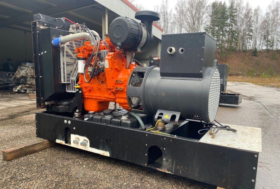 Diversen ECP34 2S4 - Iveco Engine,126kVA,New oils, filters, Mecc Alte ECP34 2S4 - ערכת גנרטורים: תמונה 1 Diversen ECP34 2S4 - Iveco Engine,126kVA,New oils, filters, Mecc Alte ECP34 2S4 - ערכת גנרטורים: תמונה 1