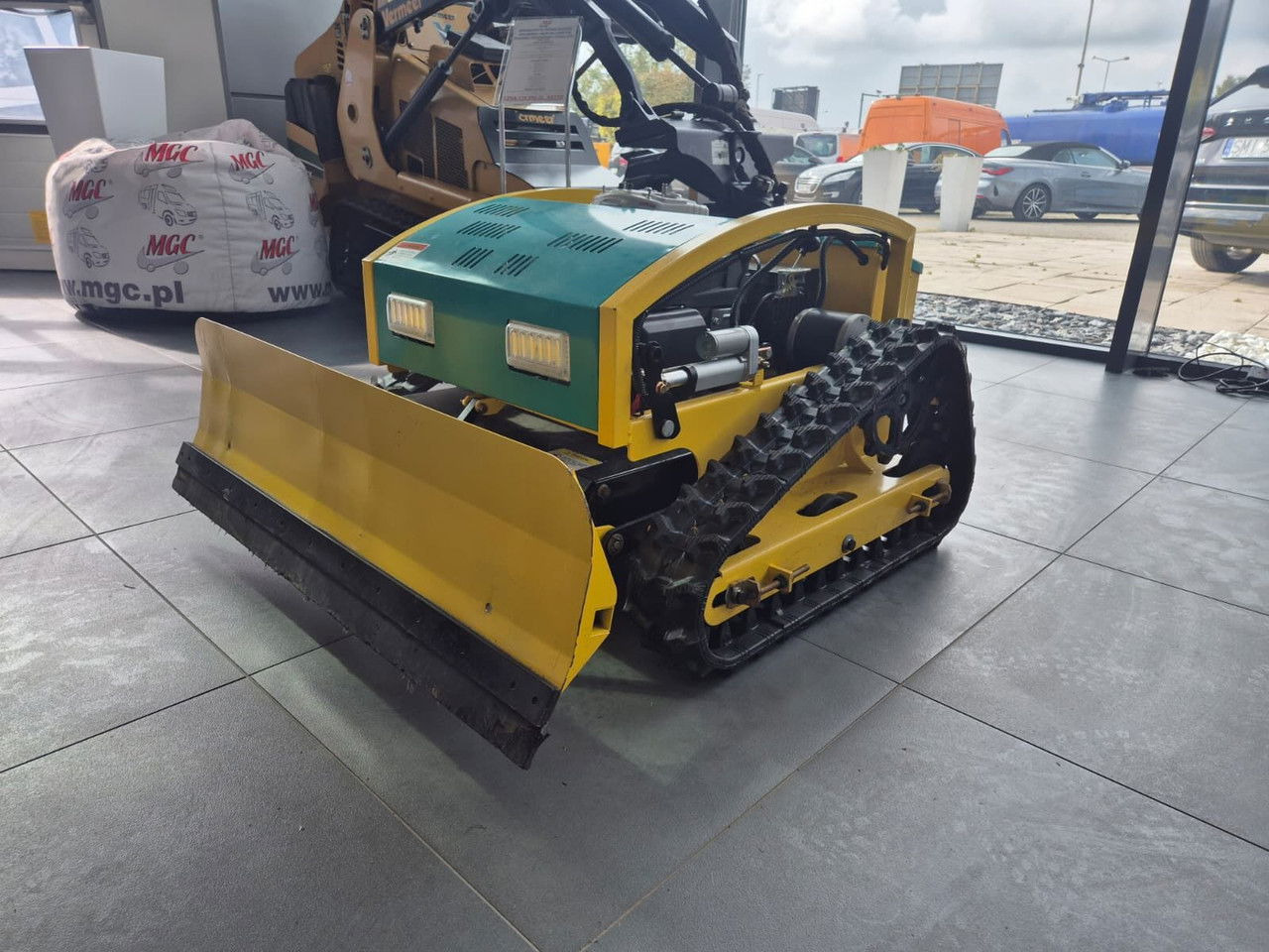 Diversen MP-M500PRO / Brand NEW / Remote Controller Mower / Snow Plow - ציוד לגינה: תמונה 3 Diversen MP-M500PRO / Brand NEW / Remote Controller Mower / Snow Plow - ציוד לגינה: תמונה 3
