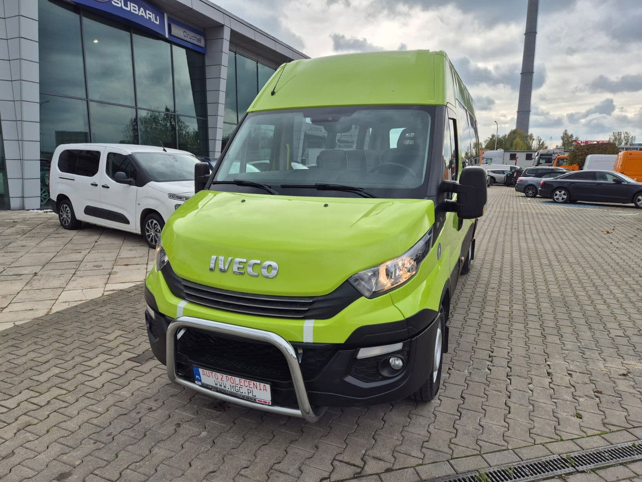 IVECO Daily 35S12 Hi-Matic / 10 Seats - מיניבוס, כלי רכב מסחרי לנוסעים: תמונה 3 IVECO Daily 35S12 Hi-Matic / 10 Seats - מיניבוס, כלי רכב מסחרי לנוסעים: תמונה 3