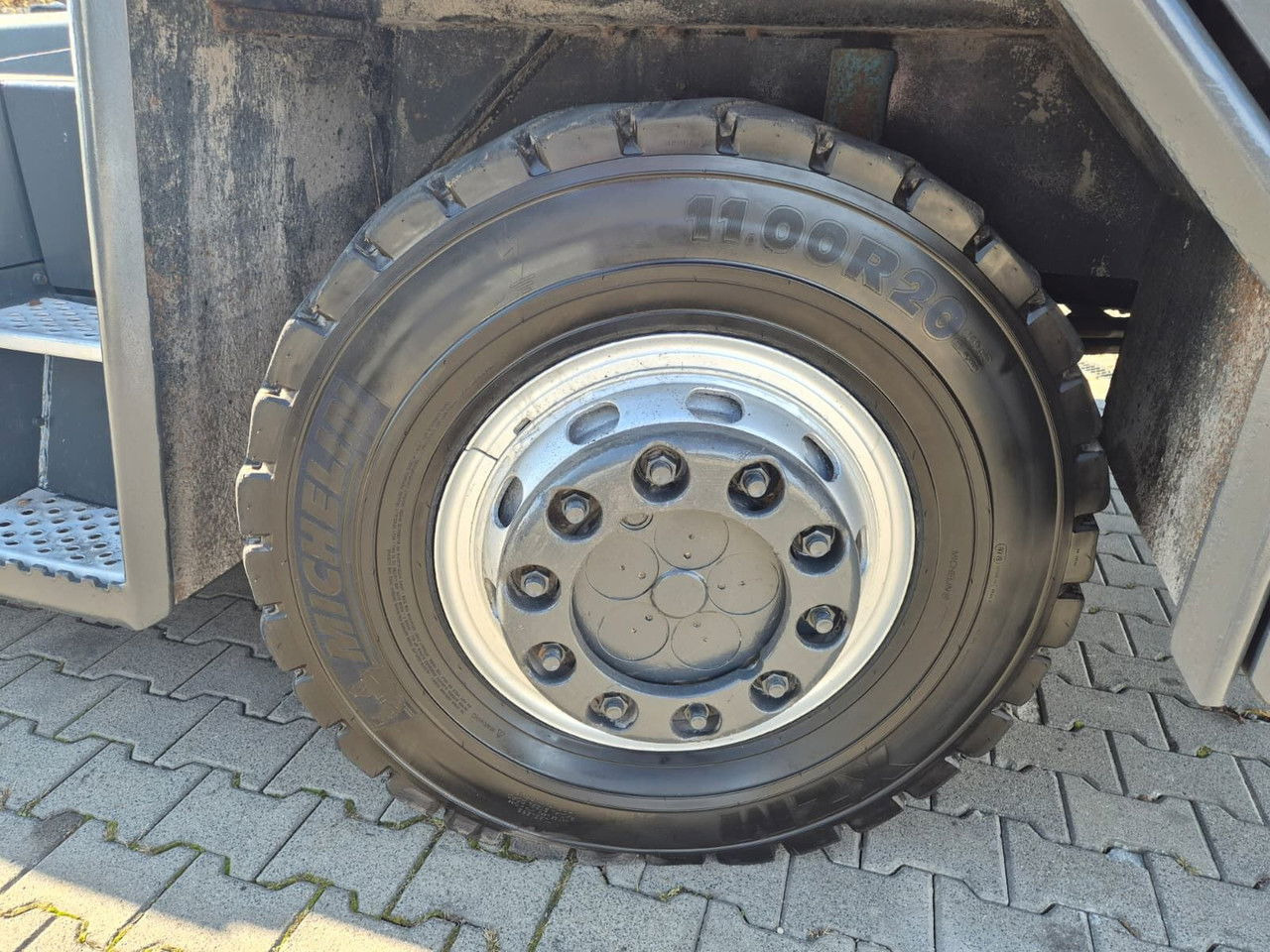 טרקטור מסוף KALMAR TR618i - 4X4 - LIKE NEW!: תמונה 24 טרקטור מסוף KALMAR TR618i - 4X4 - LIKE NEW!: תמונה 24