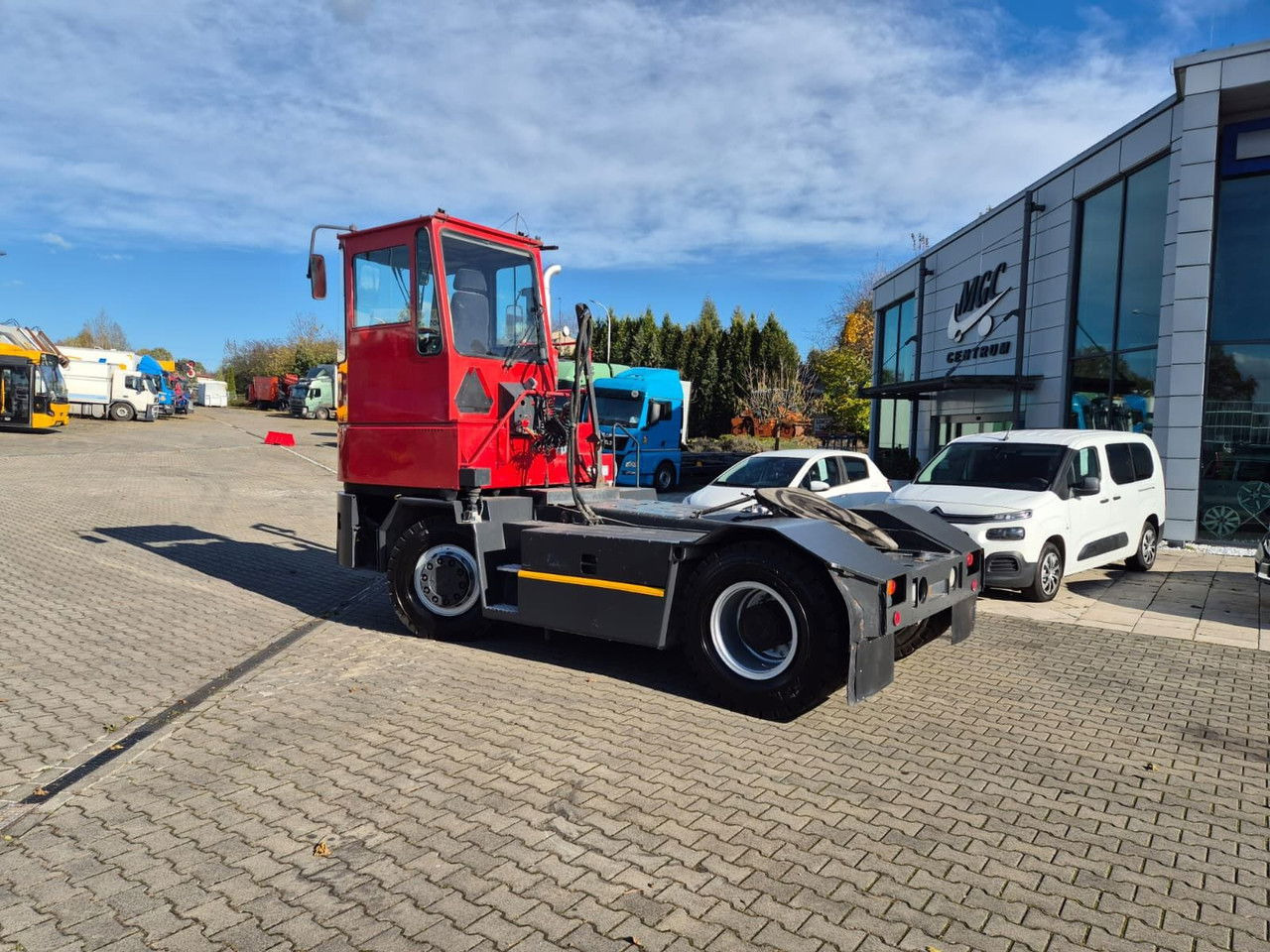 טרקטור מסוף KALMAR TR618i - 4X4 - LIKE NEW!: תמונה 13 טרקטור מסוף KALMAR TR618i - 4X4 - LIKE NEW!: תמונה 13