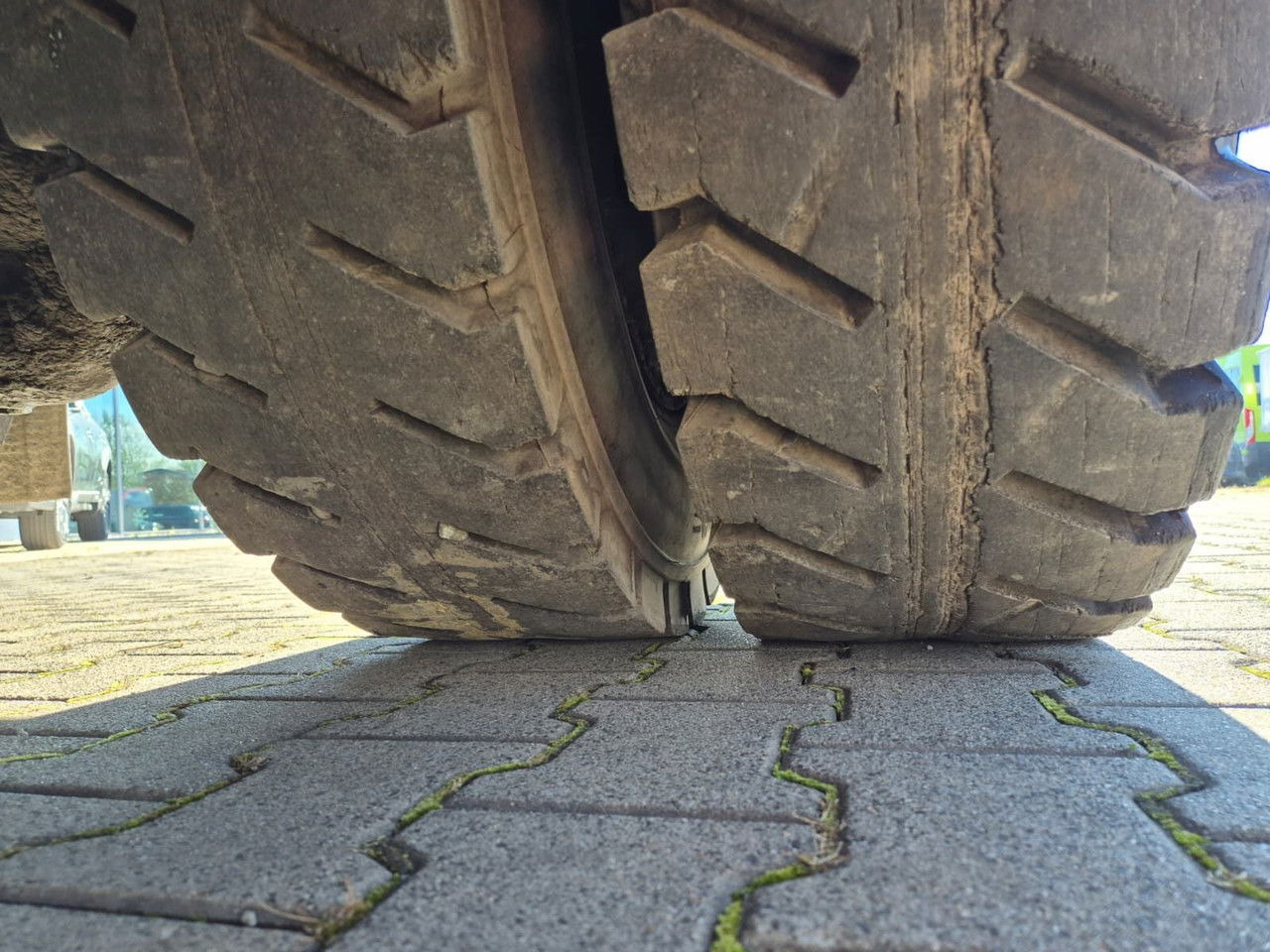 טרקטור מסוף KALMAR TR618i - 4X4 - LIKE NEW!: תמונה 20 טרקטור מסוף KALMAR TR618i - 4X4 - LIKE NEW!: תמונה 20