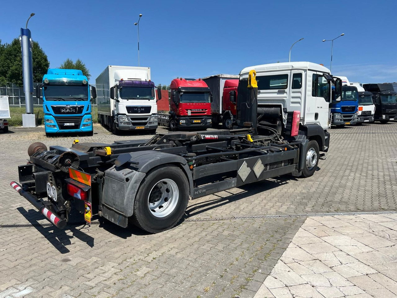 MAN TGS 18.320 NO Rust / Multilift Joab / BIG Wheelbase - מוביל מכולות/ משאית החלפת גוף: תמונה 5 MAN TGS 18.320 NO Rust / Multilift Joab / BIG Wheelbase - מוביל מכולות/ משאית החלפת גוף: תמונה 5