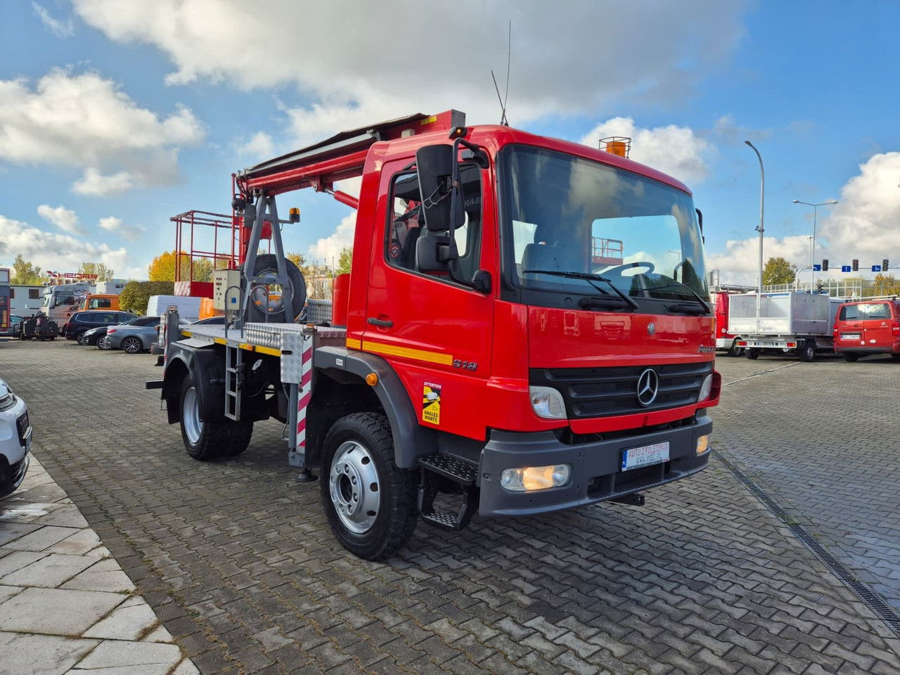 Mercedes-Benz Atego 918 4x4 / 16 M Lift / Serviced - פלטפורמה אווירית מותקנת על משאית: תמונה 5 Mercedes-Benz Atego 918 4x4 / 16 M Lift / Serviced - פלטפורמה אווירית מותקנת על משאית: תמונה 5