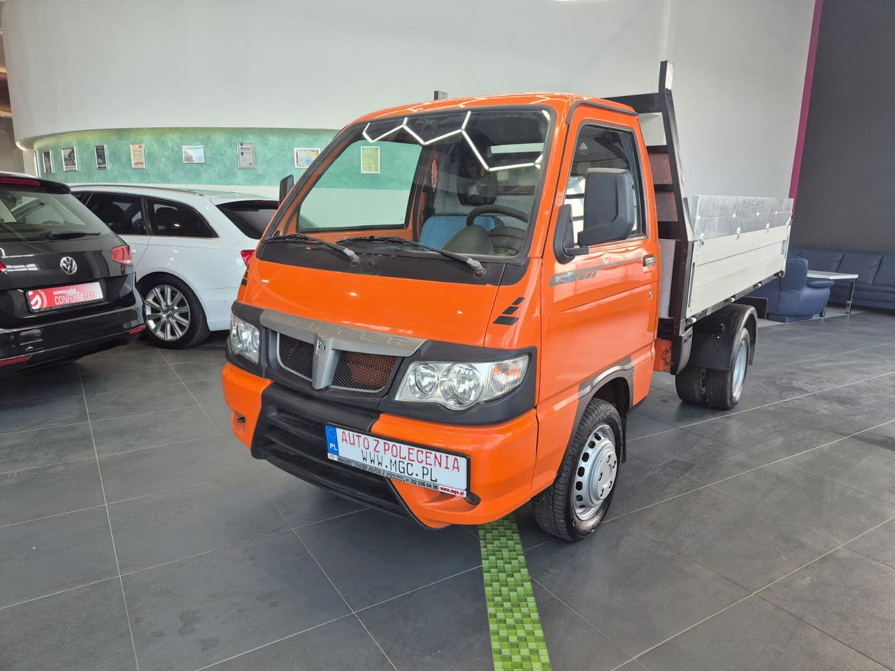 PIAGGIO Porter Maxxi eXtra / Kipper / 1 Owner / LOW KM - כלי רכב מסחרי מזהיר: תמונה 2 PIAGGIO Porter Maxxi eXtra / Kipper / 1 Owner / LOW KM - כלי רכב מסחרי מזהיר: תמונה 2