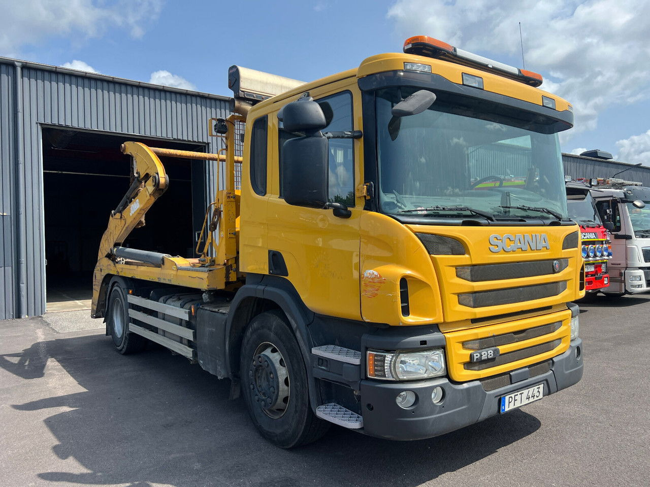 Scania P280 4X2 / Skipper / Joab / 1 OW / Very Good Condition / Service - מוביל מכולות/ משאית החלפת גוף: תמונה 2 Scania P280 4X2 / Skipper / Joab / 1 OW / Very Good Condition / Service - מוביל מכולות/ משאית החלפת גוף: תמונה 2