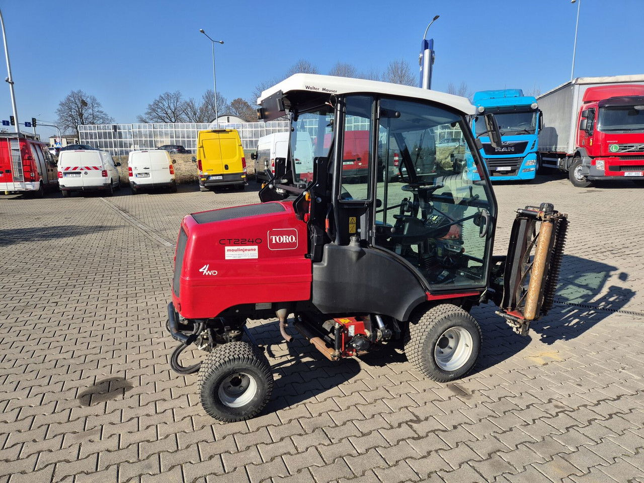 Toro CT2240 / 4WD / Like NEW / Only 1681MTH - מכסחת גינה: תמונה 3 Toro CT2240 / 4WD / Like NEW / Only 1681MTH - מכסחת גינה: תמונה 3