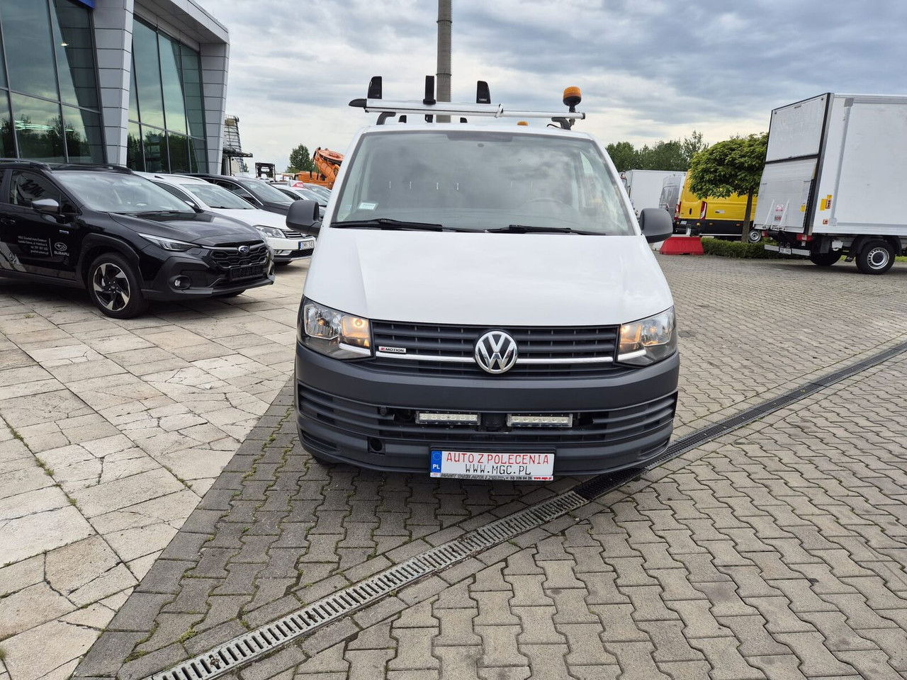 Volkswagen Transporter T6 4Motion / 1 Owner / Webasto / 4X4 / Works Great - כלי רכב מסחרי קטן: תמונה 4 Volkswagen Transporter T6 4Motion / 1 Owner / Webasto / 4X4 / Works Great - כלי רכב מסחרי קטן: תמונה 4