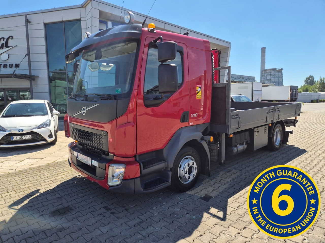 Volvo FL 210 1 Owner / LOW KM / Fassi - משאית צד נופל/ שטוחה, משאית מנוף: תמונה 1 Volvo FL 210 1 Owner / LOW KM / Fassi - משאית צד נופל/ שטוחה, משאית מנוף: תמונה 1