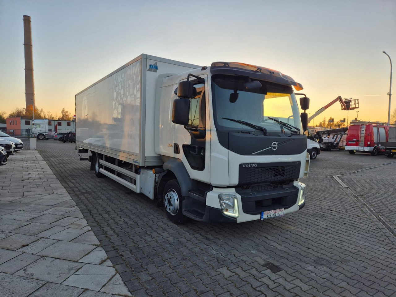 Volvo FL 240 - משאית קירור: תמונה 4 Volvo FL 240 - משאית קירור: תמונה 4