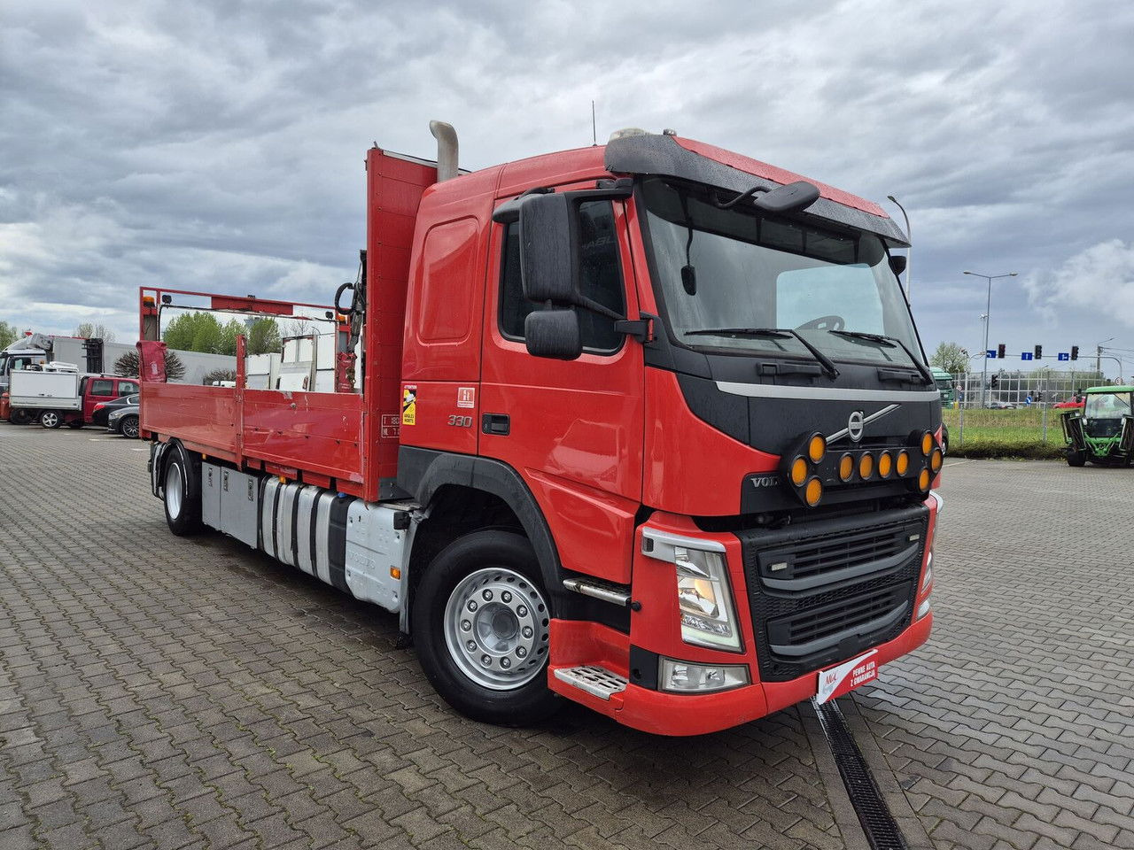 Volvo FM 330 Webasto / HDS Hiab / 1 Owner - משאית צד נופל/ שטוחה, משאית מנוף: תמונה 2 Volvo FM 330 Webasto / HDS Hiab / 1 Owner - משאית צד נופל/ שטוחה, משאית מנוף: תמונה 2