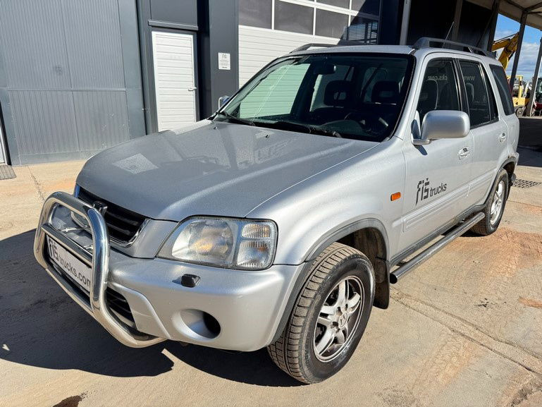 Honda CRV 2.0 - Petrol - AIR Condition - 5 Doors - SUV: תמונה 1 Honda CRV 2.0 - Petrol - AIR Condition - 5 Doors - SUV: תמונה 1