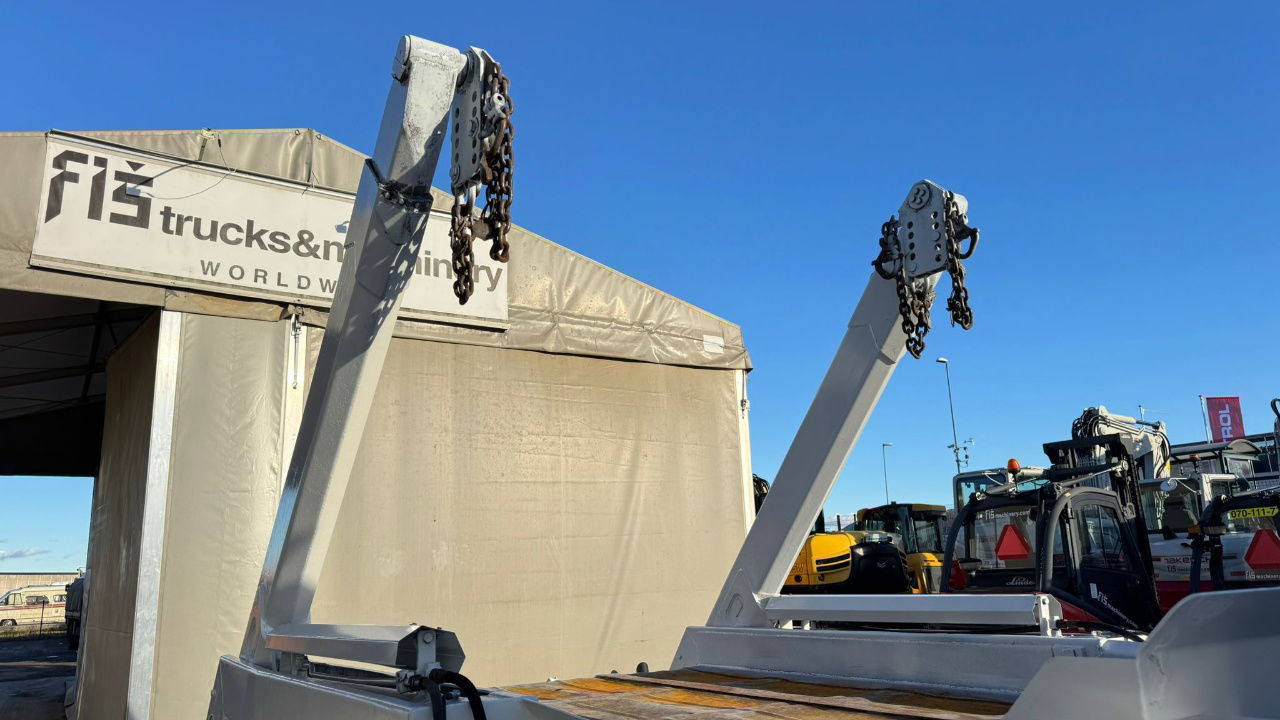 MAN 18.284 LK 4x2 absetz tipper - euro 2 - מוביל מכולות/ משאית החלפת גוף: תמונה 4 MAN 18.284 LK 4x2 absetz tipper - euro 2 - מוביל מכולות/ משאית החלפת גוף: תמונה 4