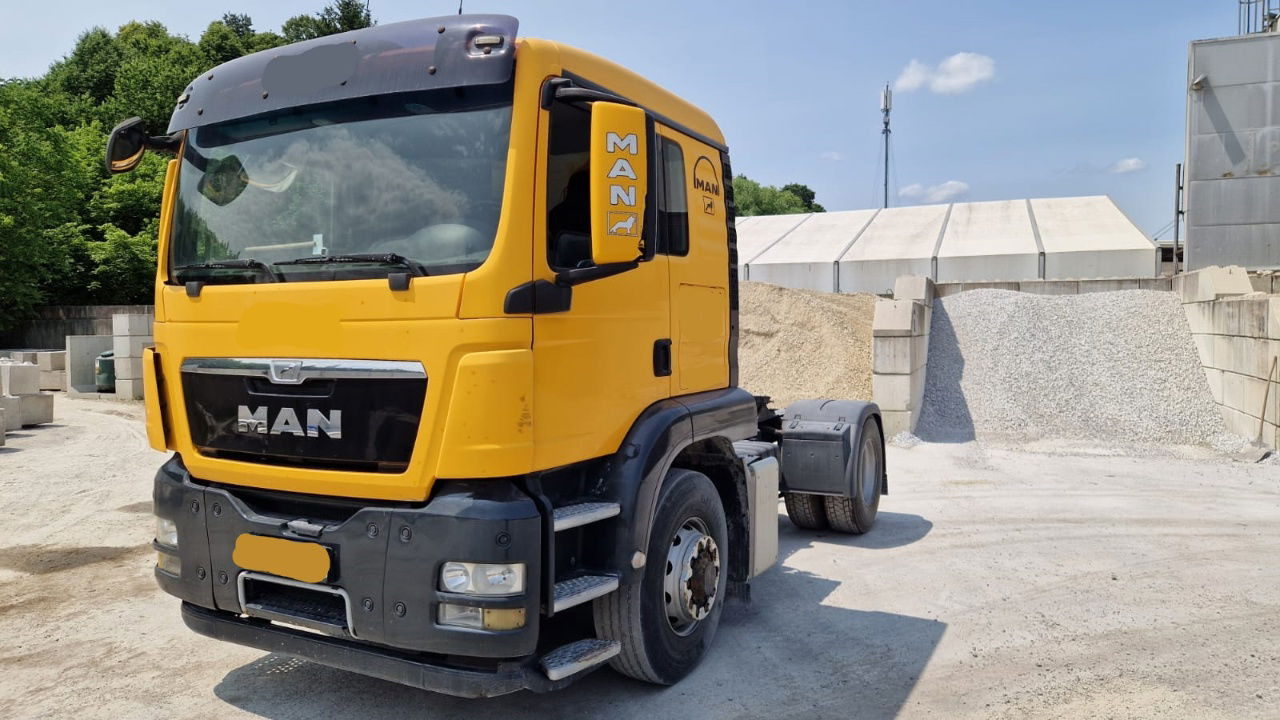 MAN 18.440 4x4 BLS tractor unit - tipp. hydraulics - יחידת טרקטור: תמונה 1 MAN 18.440 4x4 BLS tractor unit - tipp. hydraulics - יחידת טרקטור: תמונה 1