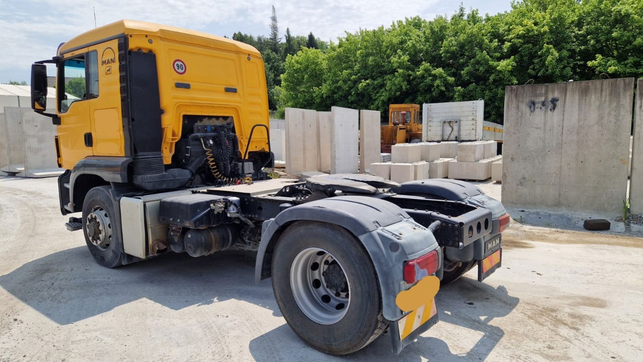 MAN 18.440 4x4 BLS tractor unit - tipp. hydraulics - יחידת טרקטור: תמונה 5 MAN 18.440 4x4 BLS tractor unit - tipp. hydraulics - יחידת טרקטור: תמונה 5
