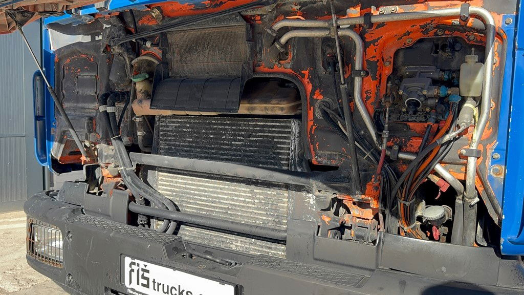 MAN 25.272 6x4 chassis- complete spring - משאית עם שלדת תא: תמונה 5 MAN 25.272 6x4 chassis- complete spring - משאית עם שלדת תא: תמונה 5