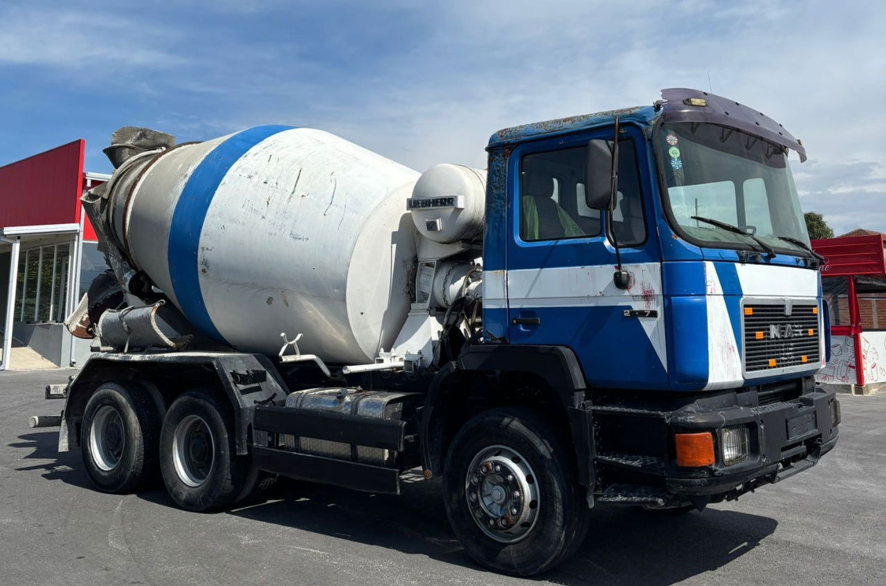 MAN 25.272 6x4 chassis- complete spring - משאית מערבלת בטון: תמונה 4 MAN 25.272 6x4 chassis- complete spring - משאית מערבלת בטון: תמונה 4