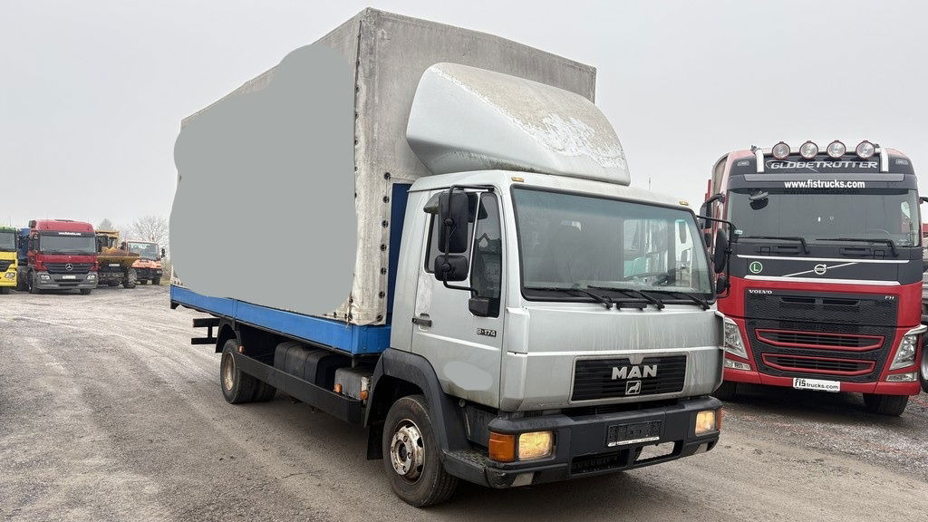MAN 9.174 4x2 stake body+tarpaulin - משאית צד נופל/ שטוחה: תמונה 2 MAN 9.174 4x2 stake body+tarpaulin - משאית צד נופל/ שטוחה: תמונה 2