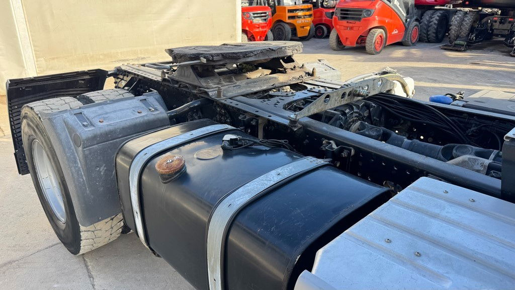 MAN TGS 18.460 4X4 tractor unit - cardan - motor brake - יחידת טרקטור: תמונה 4 MAN TGS 18.460 4X4 tractor unit - cardan - motor brake - יחידת טרקטור: תמונה 4