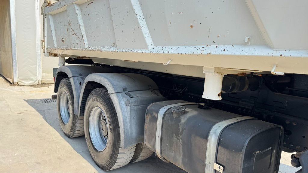 MAN TGS 33.400 6x4 bordmatic tipper - 208.000km - מזהיר: תמונה 5 MAN TGS 33.400 6x4 bordmatic tipper - 208.000km - מזהיר: תמונה 5