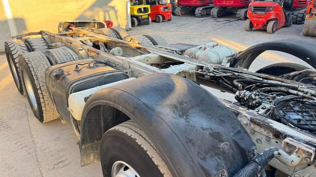 MAN - spring - משאית עם שלדת תא: תמונה 4 MAN - spring - משאית עם שלדת תא: תמונה 4