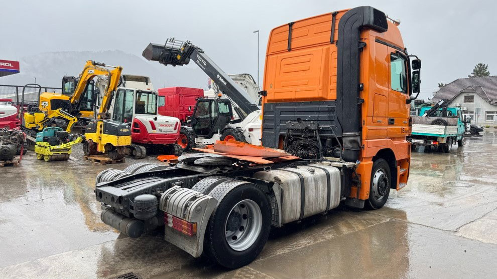 Mercedes-Benz Actros 1844 4x2 - tractor unit - retarder - יחידת טרקטור: תמונה 5 Mercedes-Benz Actros 1844 4x2 - tractor unit - retarder - יחידת טרקטור: תמונה 5