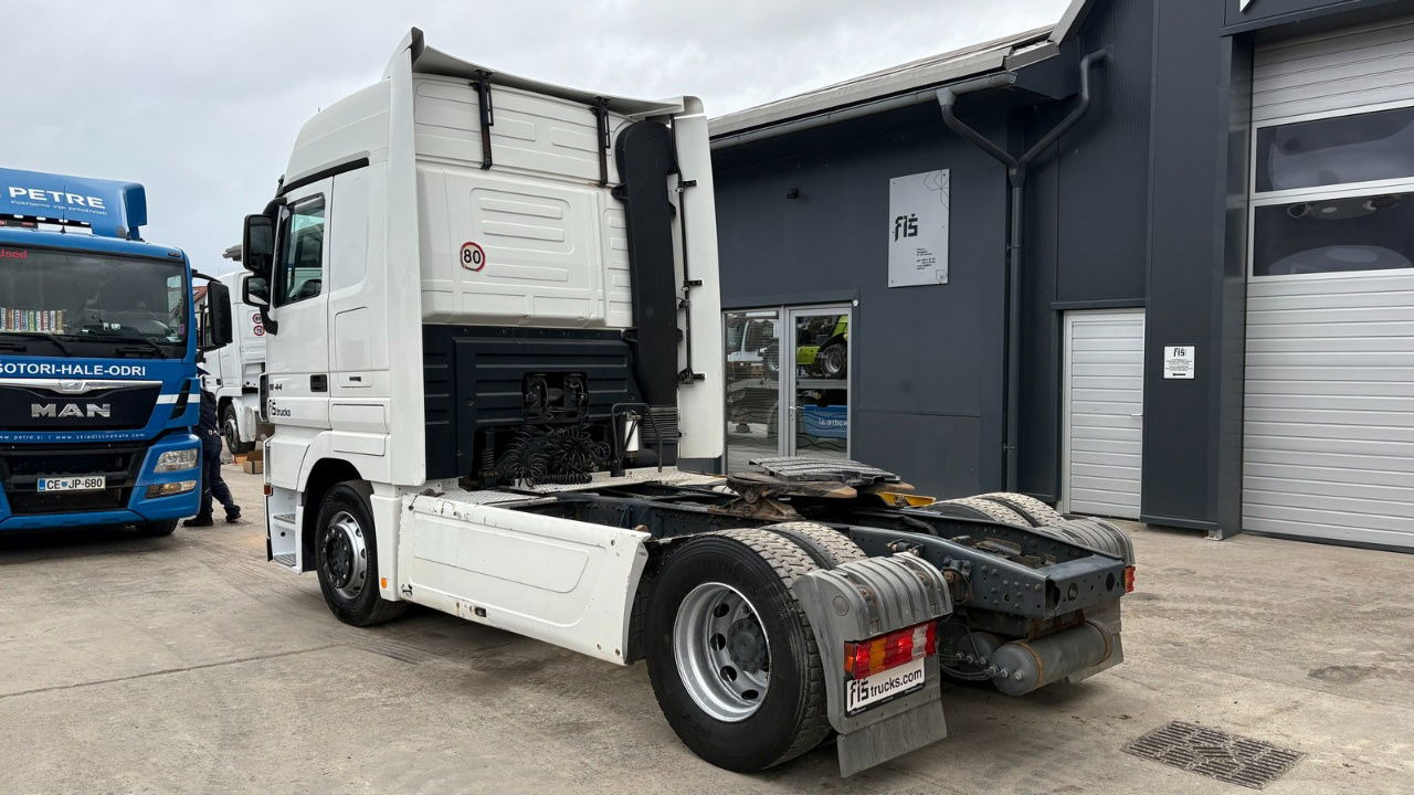 Mercedes-Benz Actros 1844 4x2 - tractor unit - retarder - יחידת טרקטור: תמונה 4 Mercedes-Benz Actros 1844 4x2 - tractor unit - retarder - יחידת טרקטור: תמונה 4