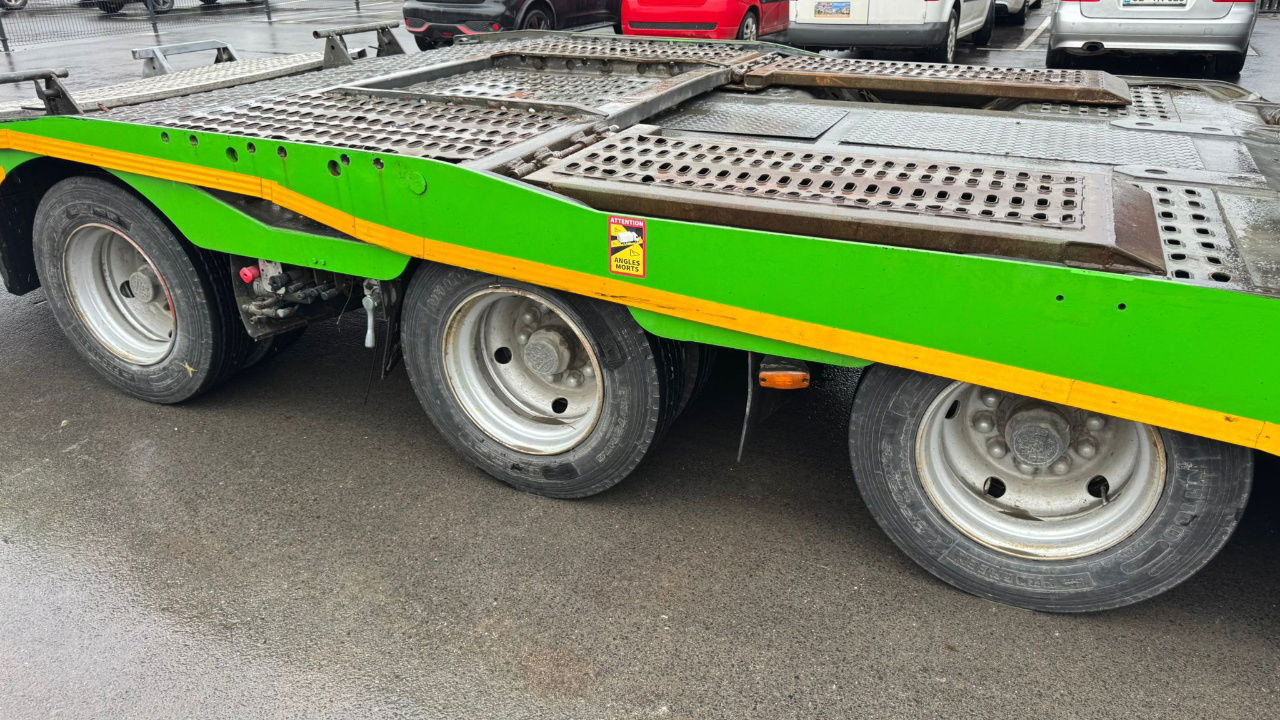 Mercedes-Benz Actros 1846 4x2 LKW transporter + Boerner trailer - משאית הובלה אוטומטית: תמונה 5 Mercedes-Benz Actros 1846 4x2 LKW transporter + Boerner trailer - משאית הובלה אוטומטית: תמונה 5