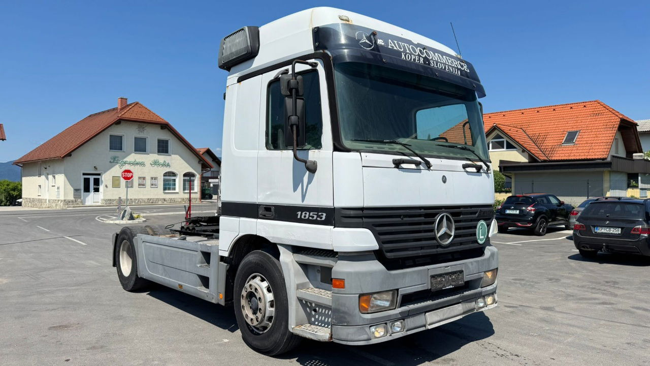 Mercedes-Benz Actros 1853 LS 4x2 tractor unit - retarder - tipp. hydraulics - יחידת טרקטור: תמונה 3 Mercedes-Benz Actros 1853 LS 4x2 tractor unit - retarder - tipp. hydraulics - יחידת טרקטור: תמונה 3