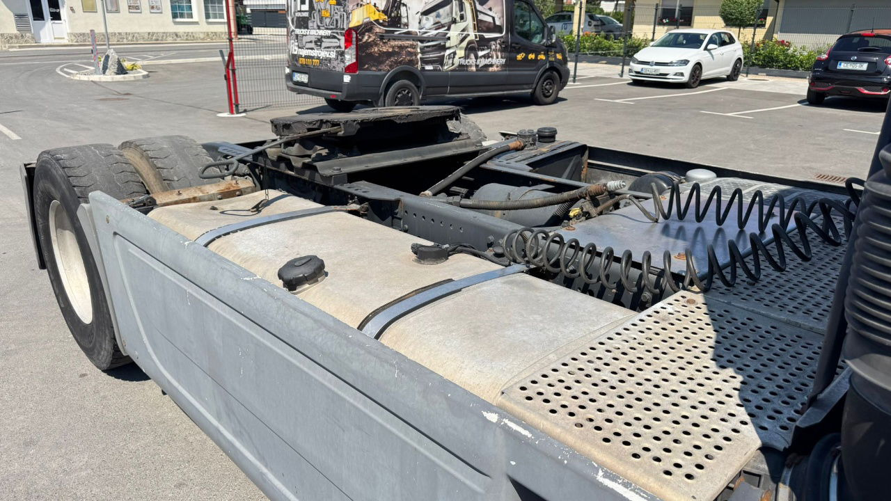 Mercedes-Benz Actros 1853 LS 4x2 tractor unit - retarder - tipp. hydraulics - יחידת טרקטור: תמונה 4 Mercedes-Benz Actros 1853 LS 4x2 tractor unit - retarder - tipp. hydraulics - יחידת טרקטור: תמונה 4