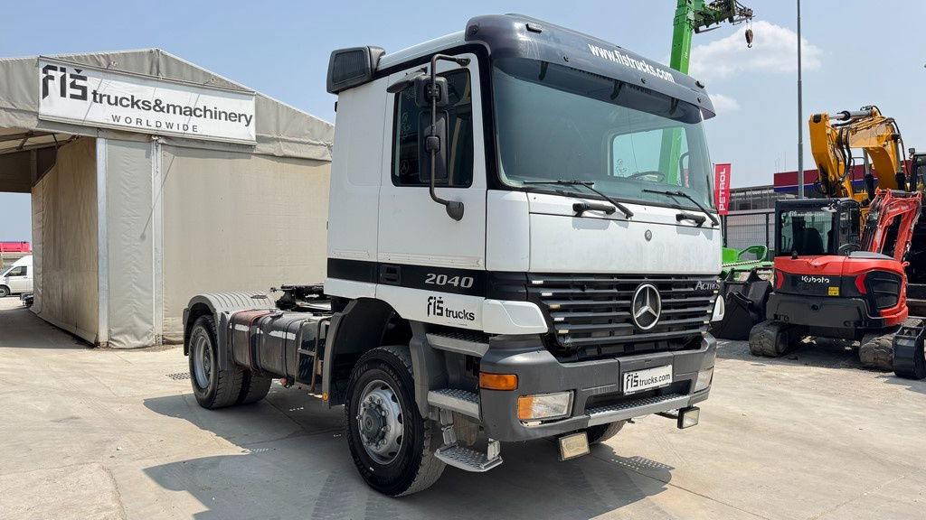 Mercedes-Benz Actros 2040 AS 4x4 tractor unit - tipp. hydr. - יחידת טרקטור: תמונה 3 Mercedes-Benz Actros 2040 AS 4x4 tractor unit - tipp. hydr. - יחידת טרקטור: תמונה 3