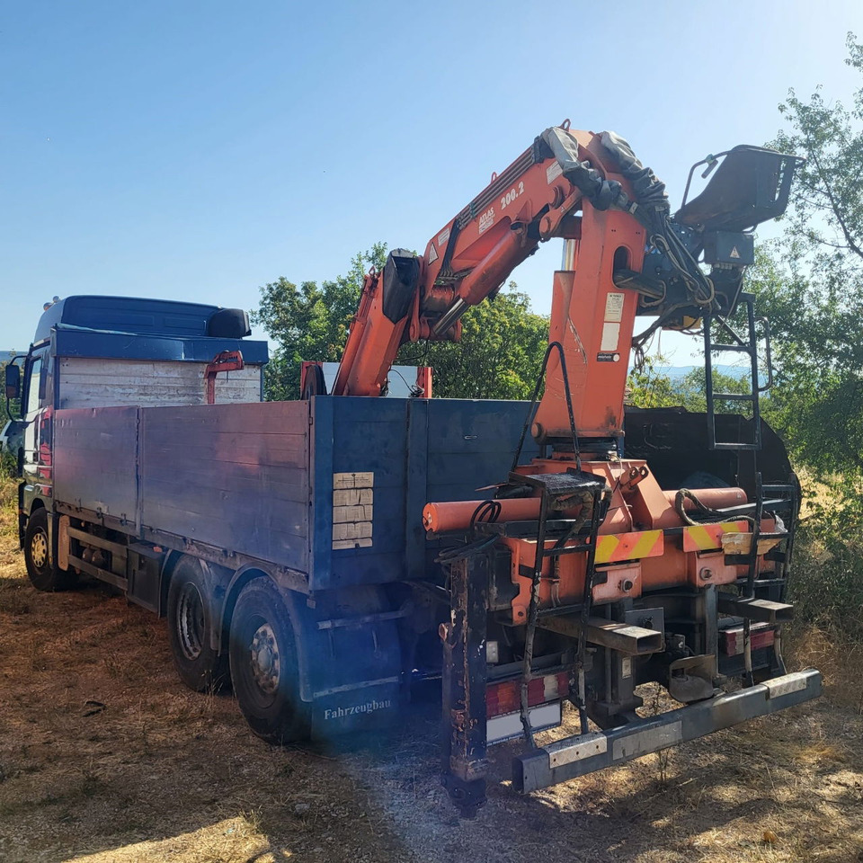 Mercedes-Benz Actros 2546 L 6x2 stake body - crane Atlas 200.2 - משאית צד נופל/ שטוחה, משאית מנוף: תמונה 4 Mercedes-Benz Actros 2546 L 6x2 stake body - crane Atlas 200.2 - משאית צד נופל/ שטוחה, משאית מנוף: תמונה 4