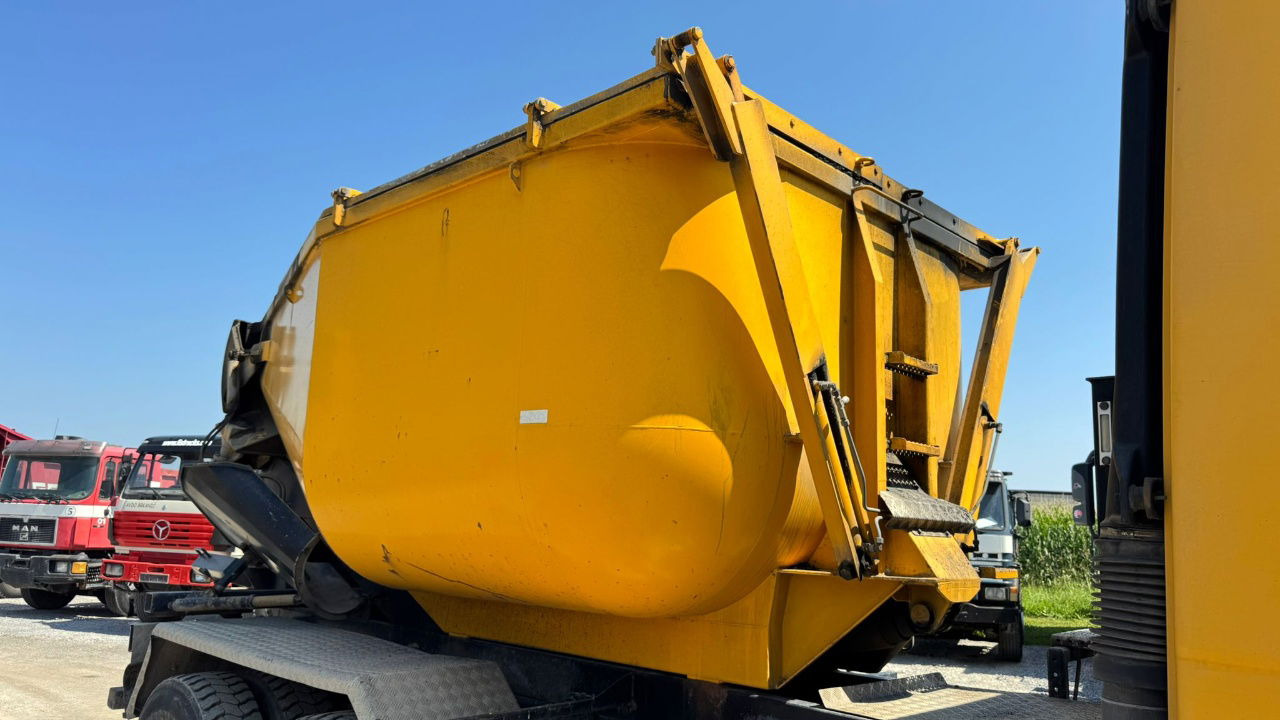 Mercedes-Benz Actros 2636 K 6x4 mulda tipper - full spring - מזהיר: תמונה 5 Mercedes-Benz Actros 2636 K 6x4 mulda tipper - full spring - מזהיר: תמונה 5