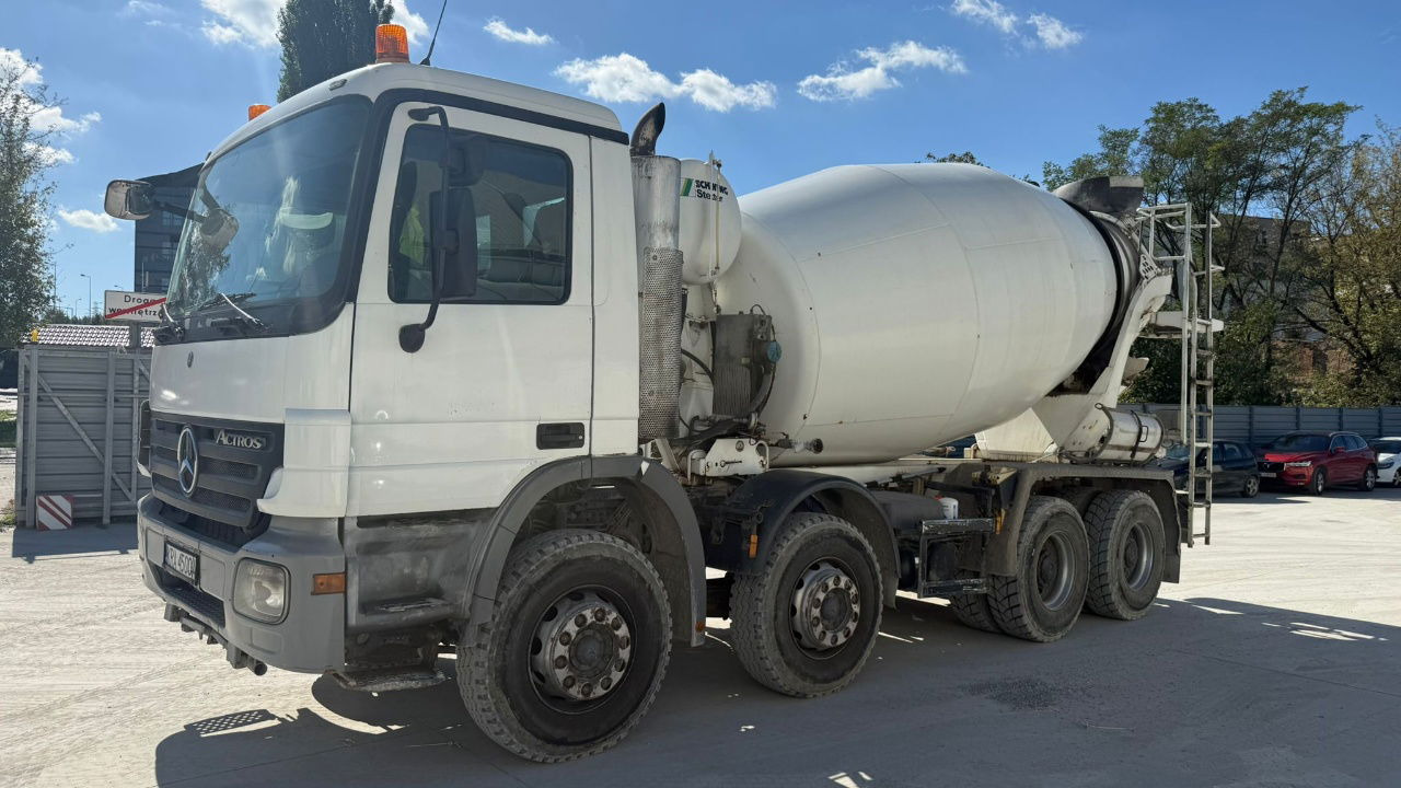 Mercedes-Benz Actros 3536 8x4 beton Schwing mixer 10m3 - משאית מערבלת בטון: תמונה 2 Mercedes-Benz Actros 3536 8x4 beton Schwing mixer 10m3 - משאית מערבלת בטון: תמונה 2