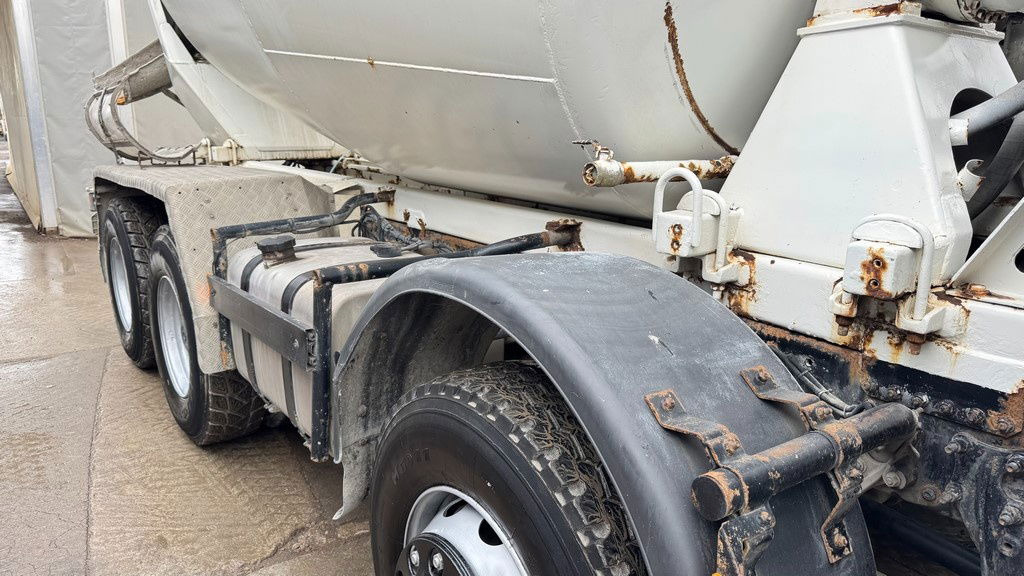 Mercedes-Benz Actros 3536 8x4 stetter schwing mixer 9m3 - משאית מערבלת בטון: תמונה 5 Mercedes-Benz Actros 3536 8x4 stetter schwing mixer 9m3 - משאית מערבלת בטון: תמונה 5