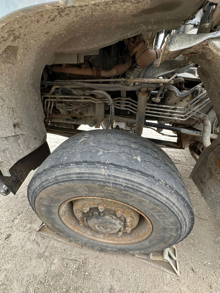 מזהיר Mercedes-Benz Actros 4141 K 8x6 mulda tipper - damaged: תמונה 34