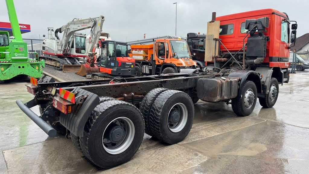 Mercedes-Benz Actros 4143 8x8 chassis - big axle - משאית עם שלדת תא: תמונה 5 Mercedes-Benz Actros 4143 8x8 chassis - big axle - משאית עם שלדת תא: תמונה 5
