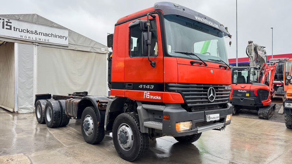 Mercedes-Benz Actros 4143 8x8 chassis - big axle - משאית עם שלדת תא: תמונה 3 Mercedes-Benz Actros 4143 8x8 chassis - big axle - משאית עם שלדת תא: תמונה 3
