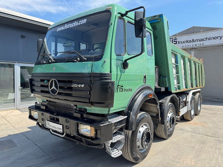 Mercedes-Benz SK 3235 8X4 tipper - V8 - מזהיר: תמונה 1 Mercedes-Benz SK 3235 8X4 tipper - V8 - מזהיר: תמונה 1