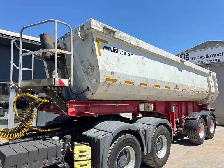 Schwarzmüller K202 2-Axle Tipper - Taurpaulin - סמיטריילר עם מזהיר: תמונה 1 Schwarzmüller K202 2-Axle Tipper - Taurpaulin - סמיטריילר עם מזהיר: תמונה 1