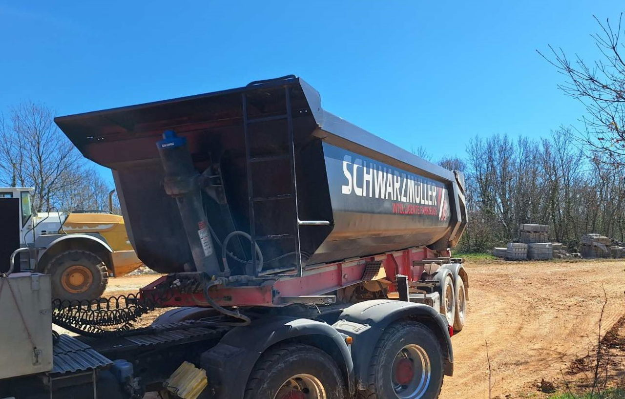 Schwarzmüller SMK10VLN Tipper Trailer - 2 Axle - 24m3 - סמיטריילר עם מזהיר: תמונה 3 Schwarzmüller SMK10VLN Tipper Trailer - 2 Axle - 24m3 - סמיטריילר עם מזהיר: תמונה 3