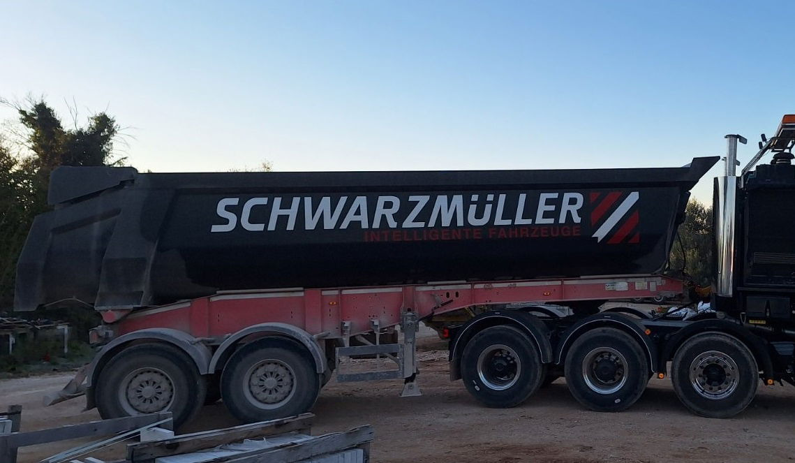 Schwarzmüller SMK10VLN Tipper Trailer - 2 Axle - 24m3 - סמיטריילר עם מזהיר: תמונה 2 Schwarzmüller SMK10VLN Tipper Trailer - 2 Axle - 24m3 - סמיטריילר עם מזהיר: תמונה 2