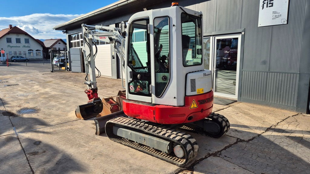 Takeuchi TB138FR - Powertilt - 3X Buckets - 2015 Year - מיני מחפר: תמונה 4 Takeuchi TB138FR - Powertilt - 3X Buckets - 2015 Year - מיני מחפר: תמונה 4