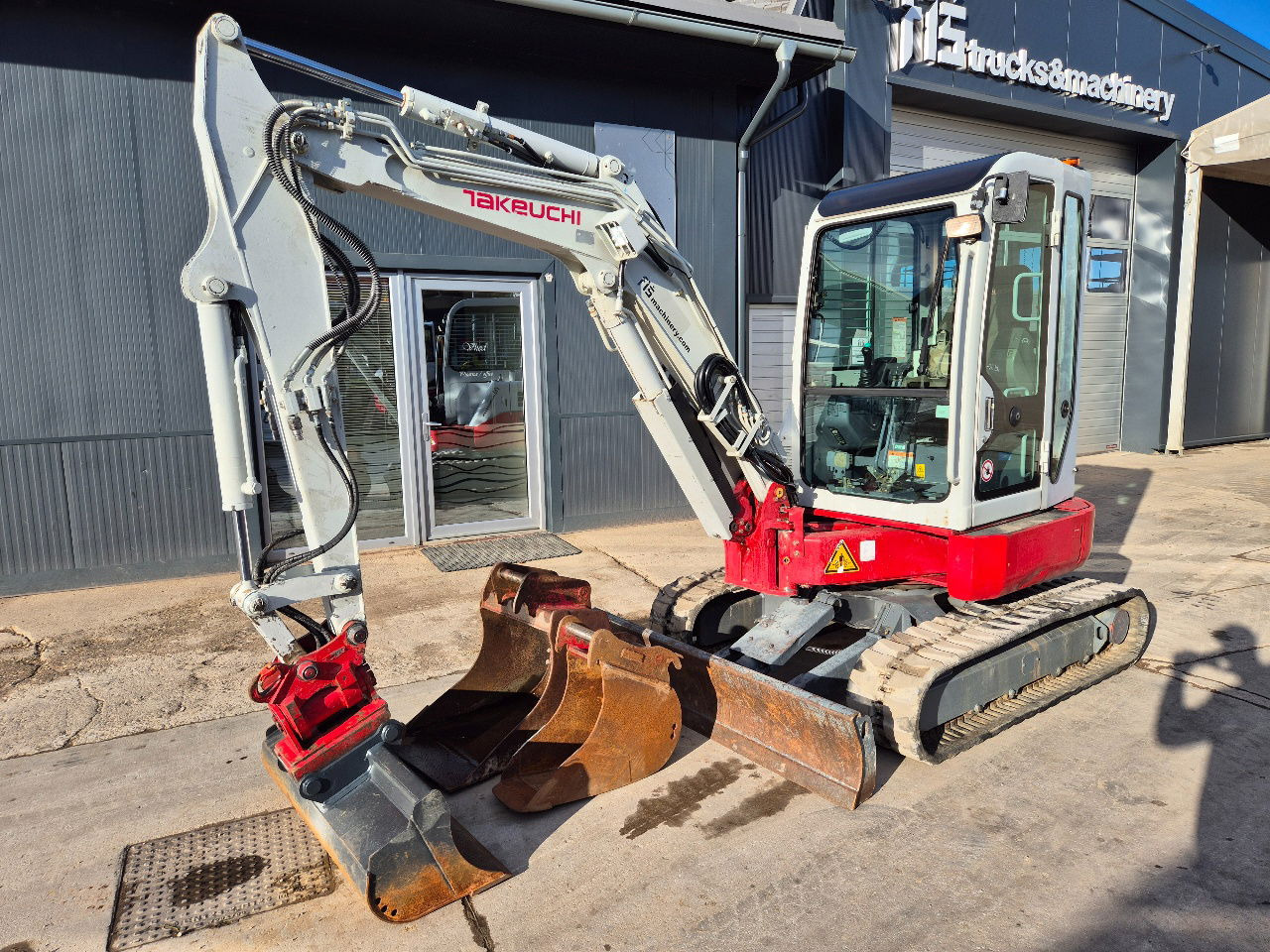Takeuchi TB138FR - Powertilt - 3X Buckets - 2015 Year - מיני מחפר: תמונה 1 Takeuchi TB138FR - Powertilt - 3X Buckets - 2015 Year - מיני מחפר: תמונה 1