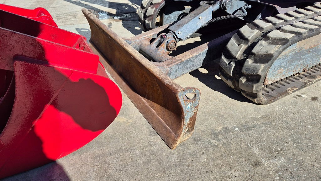 Takeuchi TB230 - Powertilt - 3X Buckets - 2017 Year - TOP Condition - מיני מחפר: תמונה 2 Takeuchi TB230 - Powertilt - 3X Buckets - 2017 Year - TOP Condition - מיני מחפר: תמונה 2