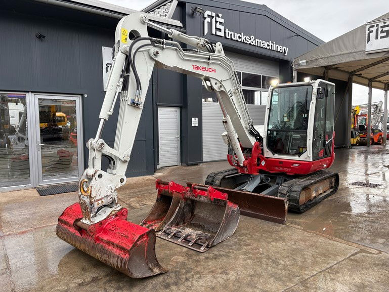Takeuchi TB370 - Powertilt - 3X Buckets - 2021 Year - 3025 Working Hours - מיני מחפר: תמונה 1 Takeuchi TB370 - Powertilt - 3X Buckets - 2021 Year - 3025 Working Hours - מיני מחפר: תמונה 1